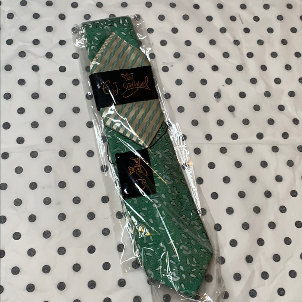 3@ $40 EJ Samuel Necktie With Handkerchief